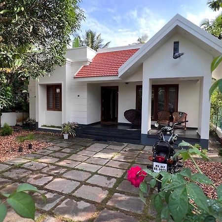 Beautiful Village House With All Facilities. Alappuzha 外观 照片